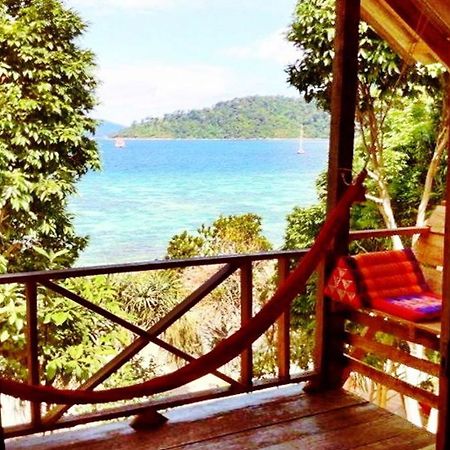 Pitiusas Beach Resort Koh Lipe Buitenkant foto