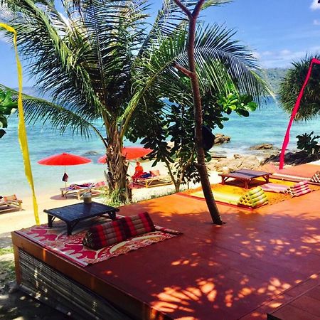 Pitiusas Beach Resort Koh Lipe Buitenkant foto